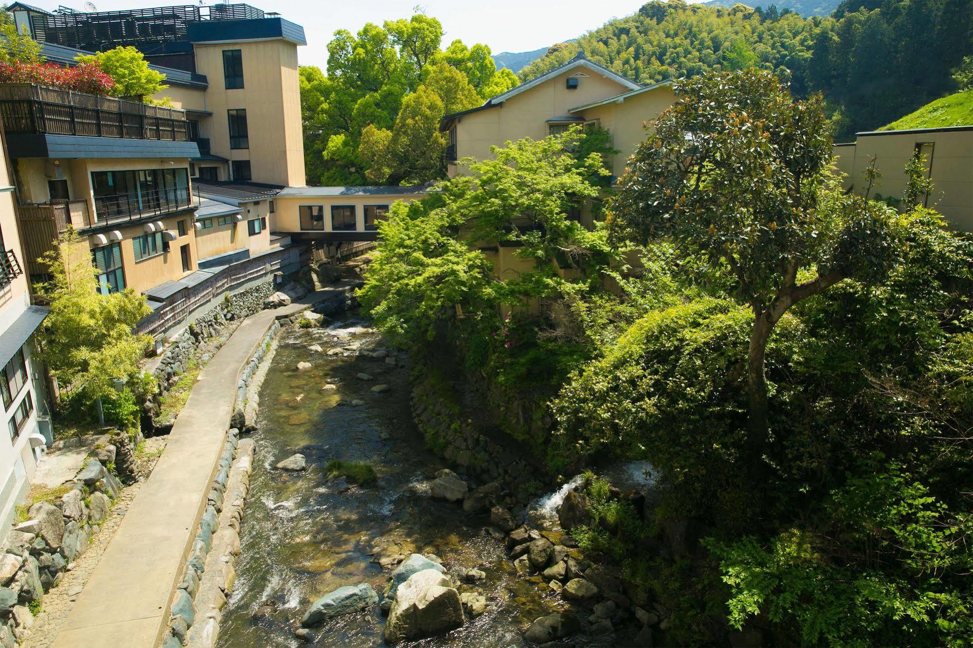 Nansuikaku Hotel Miyawaka Exterior photo